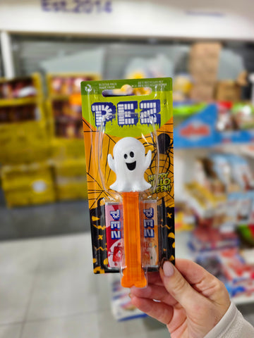Halloween Ghost Pez + 2 refills.