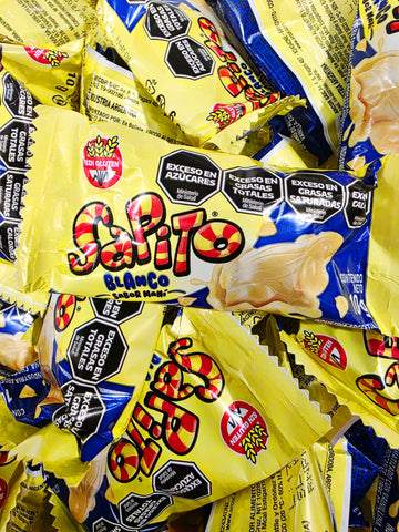 Sapito White Chocolate Bites with Peanut & Cereal Filling 10g