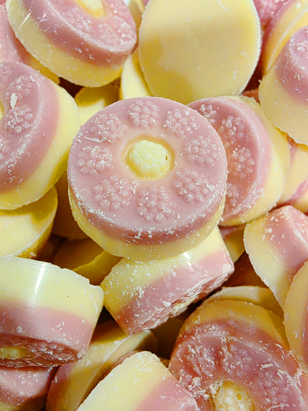 Pink Chocolate Pies 100g