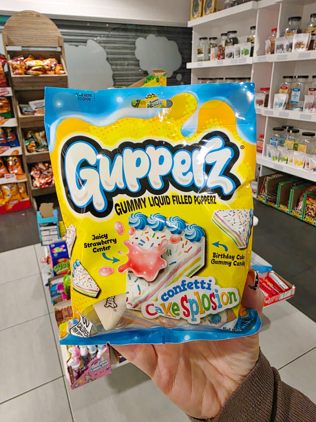 Gupperz Confetti Cakesplosion - 2.54oz (72g)