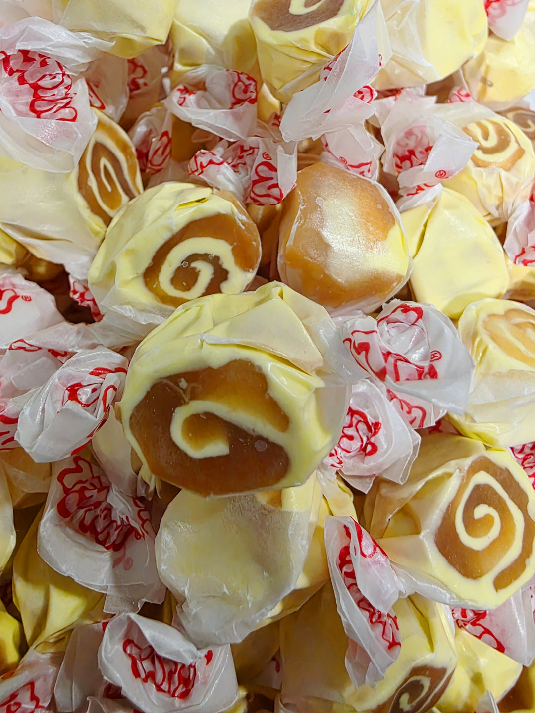 Taffy Town Pineapple Upside Down Cake 100g