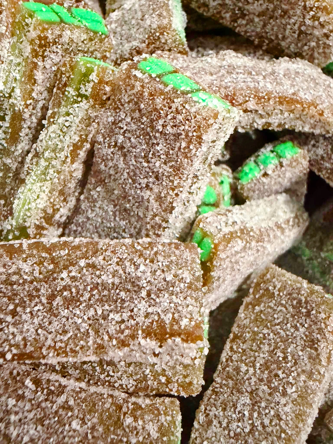 Sour Cola Filled Bricks 100g