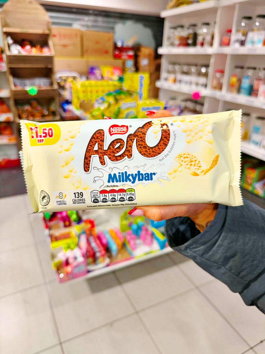 Aero Milkybar 145g