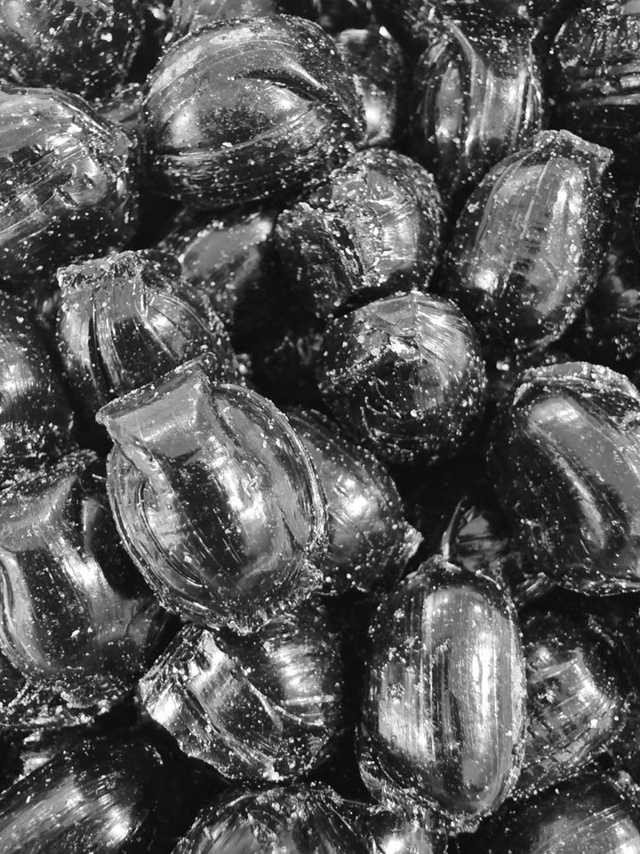 **Luxury Candy** Cinnamon Balls 100g