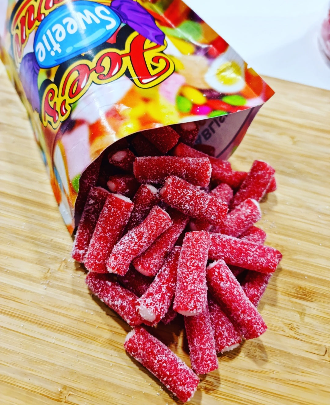 Fizzy Strawberry Pencils 600g Bag